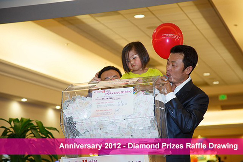 9 Diamond Raffle Prizes Anniversary_2012_ (16).jpg
